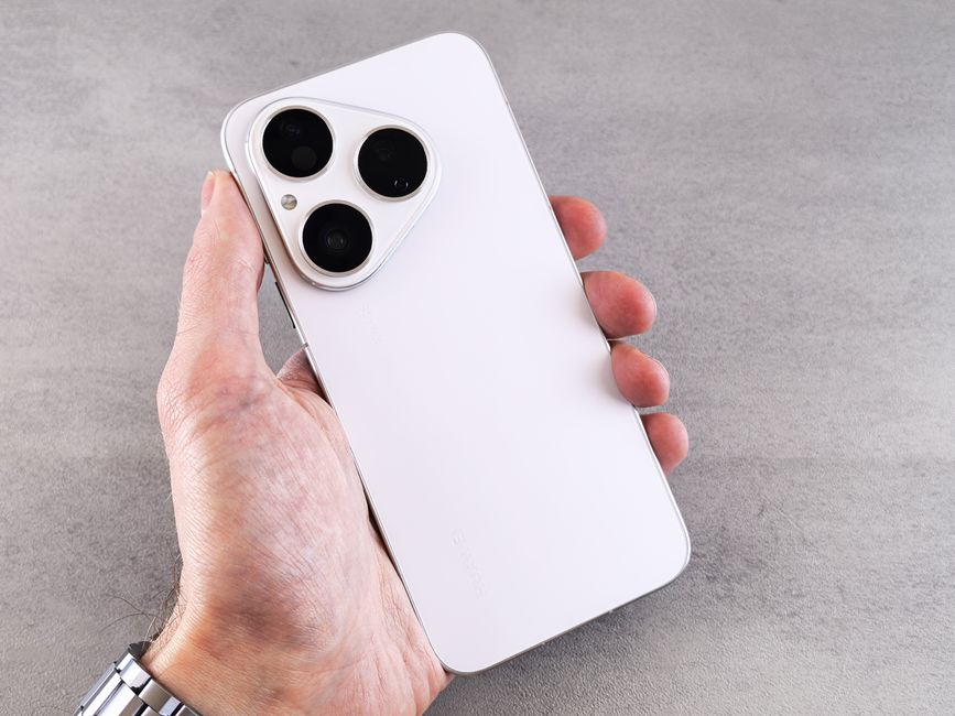 Nubia NaviX Ultra: doppio sensore di impronte digitali per una sicurezza avanzata