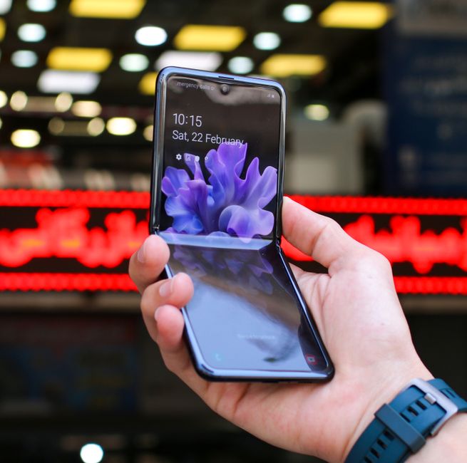 Samsung anticipa il lancio di Galaxy Z Trifold 2 per contrastare iPhone Duo